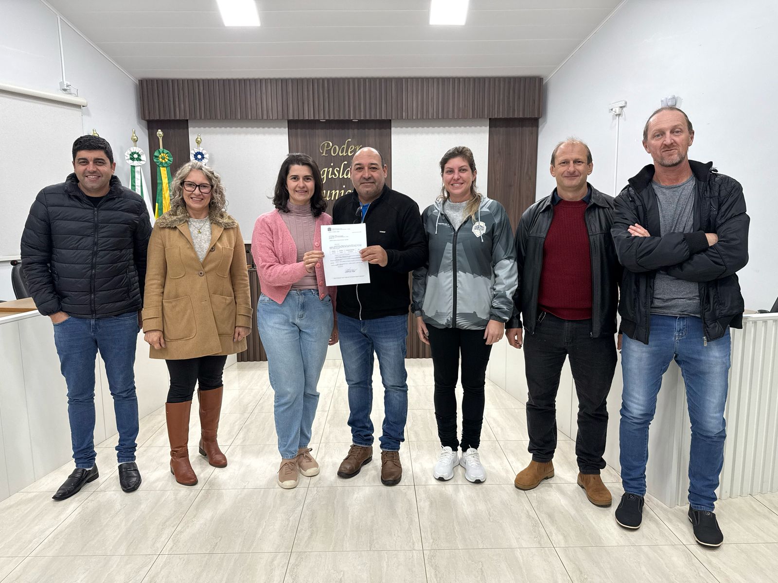 📢 Associação dos Amigos do Esporte Mariopolitano recebe indicação de emenda parlamentar! ⚽🏐