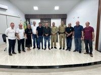 Capitão Bueno participa de Sessão na Câmara